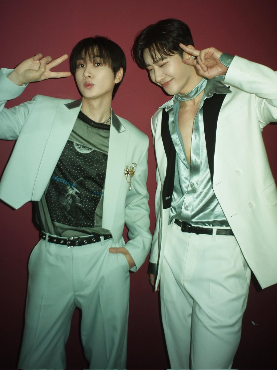 zhzhoumi's tweet photo. zhoumi instagram update 

mañana 3rd anniversary 🫶🏻 https://t.co/orKiMkEaWF
