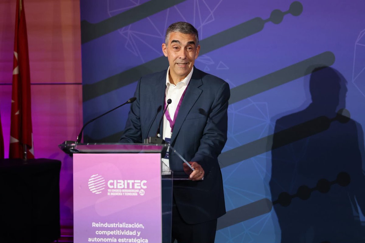 COIIM's tweet photo. La conferencia de digitalización para la competitividad industrial abre el bloque de tarde con el CEO de @siemens_es. https://t.co/CYFij866C9