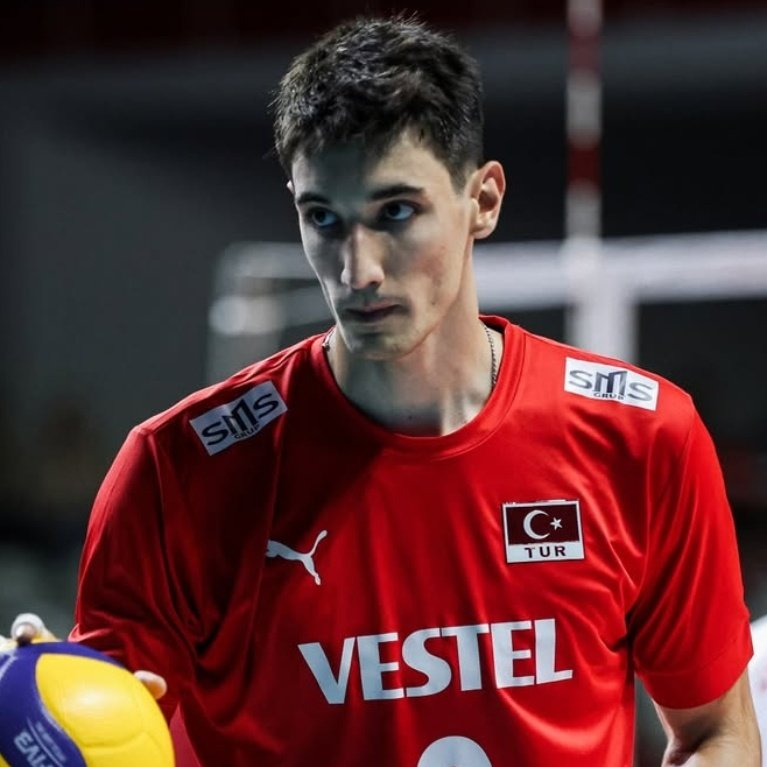 Temmzvolley's tweet photo. 🇹🇷Efe Mandıracı'nın akciğeri söndü (akciğer çökmesi yaşadı) ve operasyon geçirdi

(via @Jakub110Jakub ) #FileninEfeleri https://t.co/mR41JGCfEF