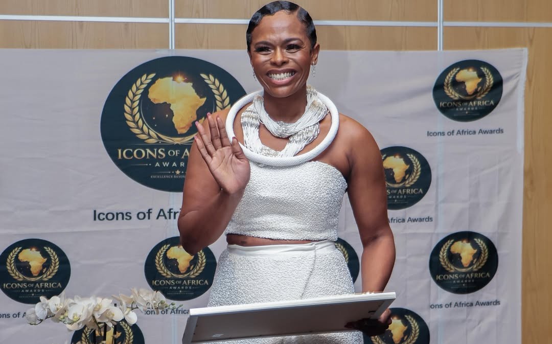 CranesInTheSky_'s tweet photo. Radio personality Unathi Nkayi was honoured at the recent Icons of Africa Awards 2026
https://t.co/Nuox1GXvTH https://t.co/uAHCdGVcqB
