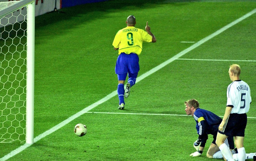 FuteboleDebate's tweet photo. Dados que parecem mentira, mas não são: a última vitória do Brasil contra uma Seleção de ponta em Copas do Mundo foi em 2002, na final contra a Alemanha. https://t.co/l43IsgPUpF