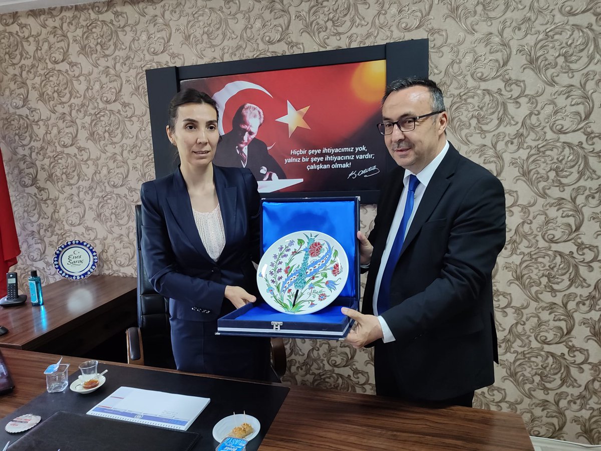 GerzeHEM's tweet photo. YIL SONU SERGİSİ DÜZENLENDİ vatandaşlar tarafından büyük ilgi gördü.“Hayat Boyu Öğrenme Haftası'' etkinlikleri kapsamında Gerze Halk Eğitimi Merkezi Müdürlüğünce 2025-2026 eğitim öğretim yılı, yıl sonu sergisi düzenlendi.https://t.co/ctp9mX65oJ https://t.co/k2XC48z2DY