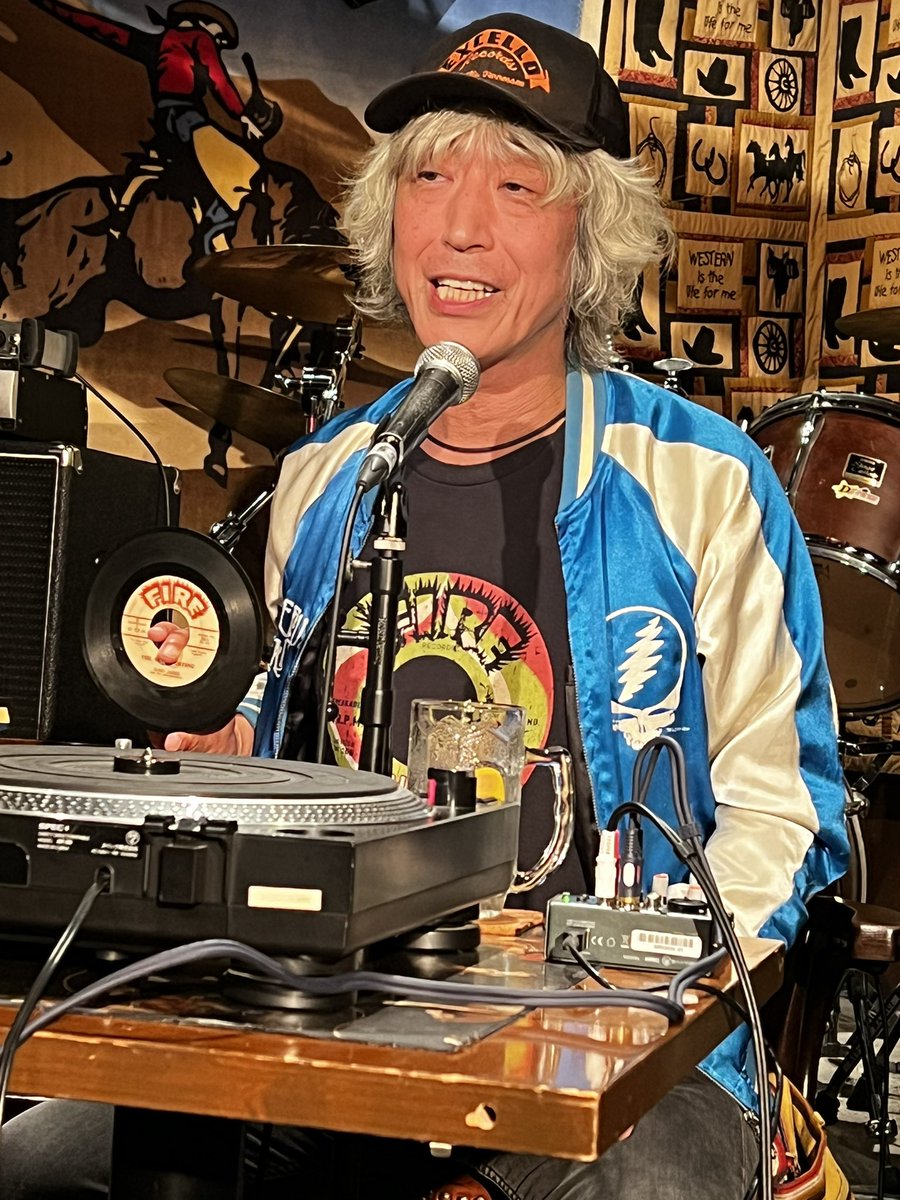さよっち →Paint It, Black / Rolling Stones Jumpin' Jack Flash / Rolling