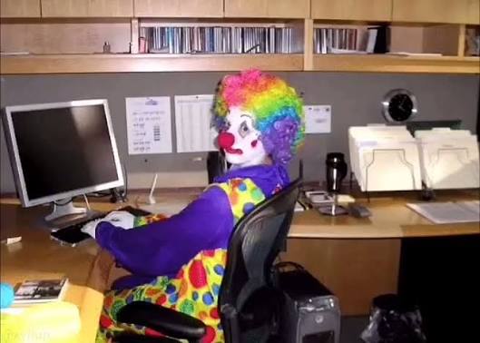 Actually_Tina's tweet photo. The static's 9th man when they think P3 is solved but then Kefka bodyslams the arena https://t.co/eKUte1vwCV