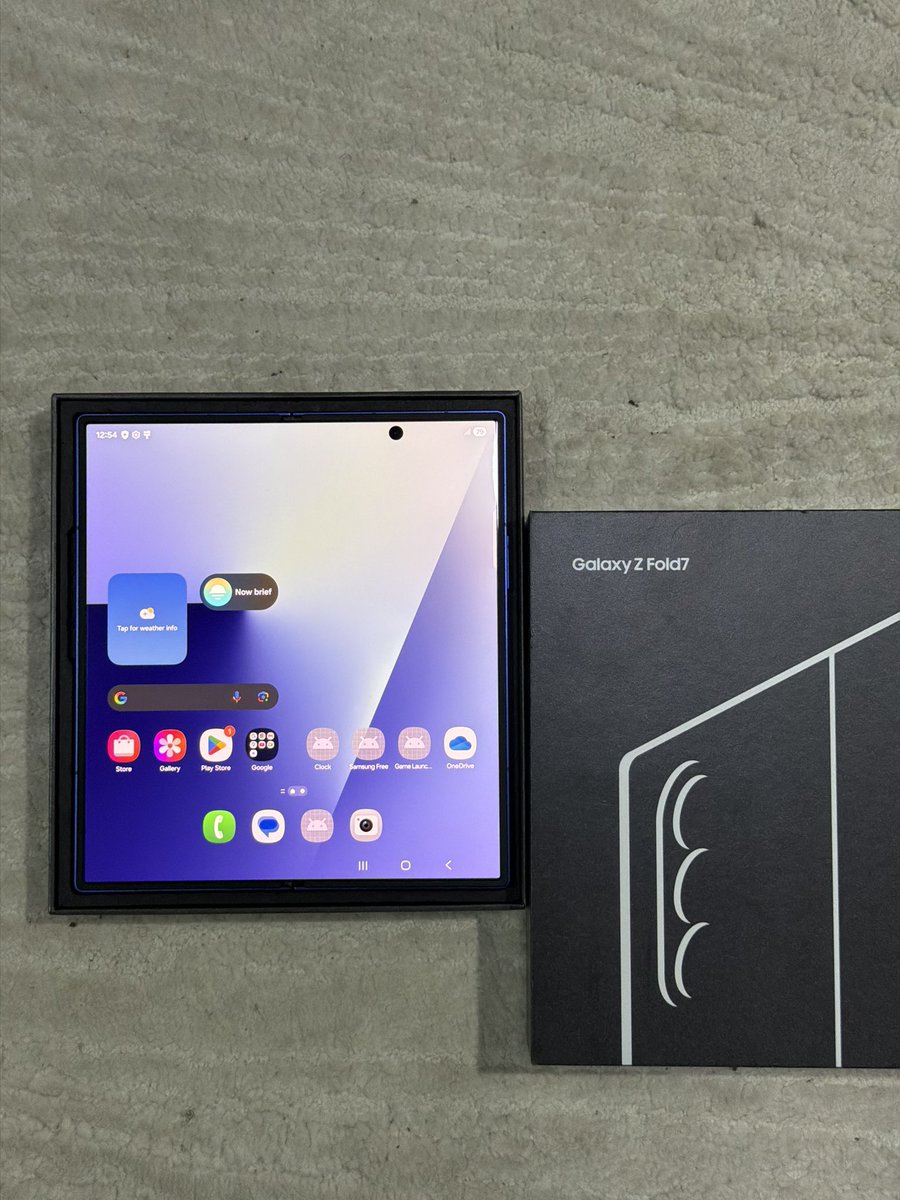 drightgadgets's tweet photo. Today’s deal (1)🔥🔥🔥🔥🔥🔥🔥

Open box 

Samsung fold 7

12GB -256GB storage 

Super clean, good as new and in 100% perfect condition with all accessories for 

🏷️ 1,400,000

Save 🧤 over 200,000 on this 

One time offer ❌

#drightdeals https://t.co/Spc0vEVk0g