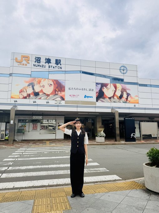 JR東海×ラブライブ!サンシャイン!! 沼津マンホール贈呈式｜Aqours四季