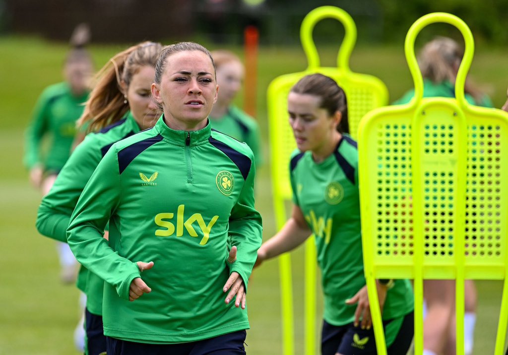 CFC__Women's tweet photo. Katie McCabe in training session with Ireland. https://t.co/BqrxepJi5s