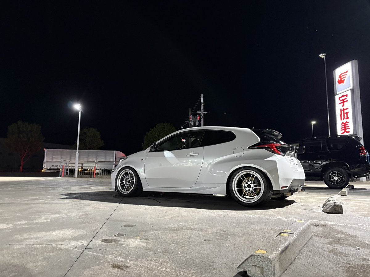 S_hiro129's tweet photo. 分かりずらいけどプチ仕様変更

275/35r18 DIREZZA ZⅢ

これは太履きと言って良いサイズですか？
(明日ちゃんと撮る) https://t.co/41hGoYH4Kg