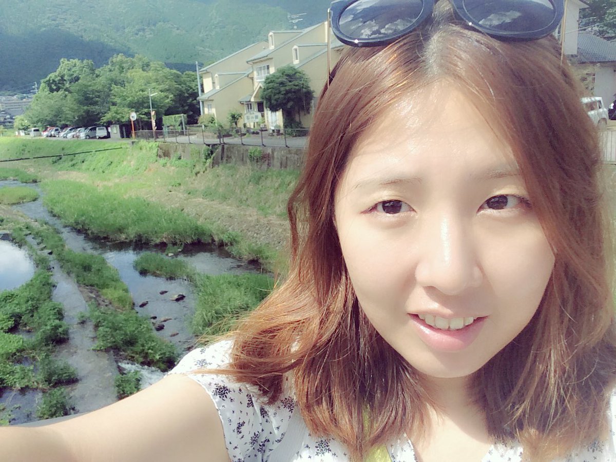Soulgi7's tweet photo. 신기하네 https://t.co/BoOIxN9QVD