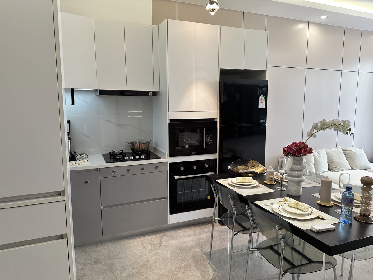 Homescomltd's tweet photo. Located in Westlands, Nairobi, this one bedroom apartment offers you convenience and comfort with with high ROI. Sale price @ Ksh8M https://t.co/arb1KoICE4
