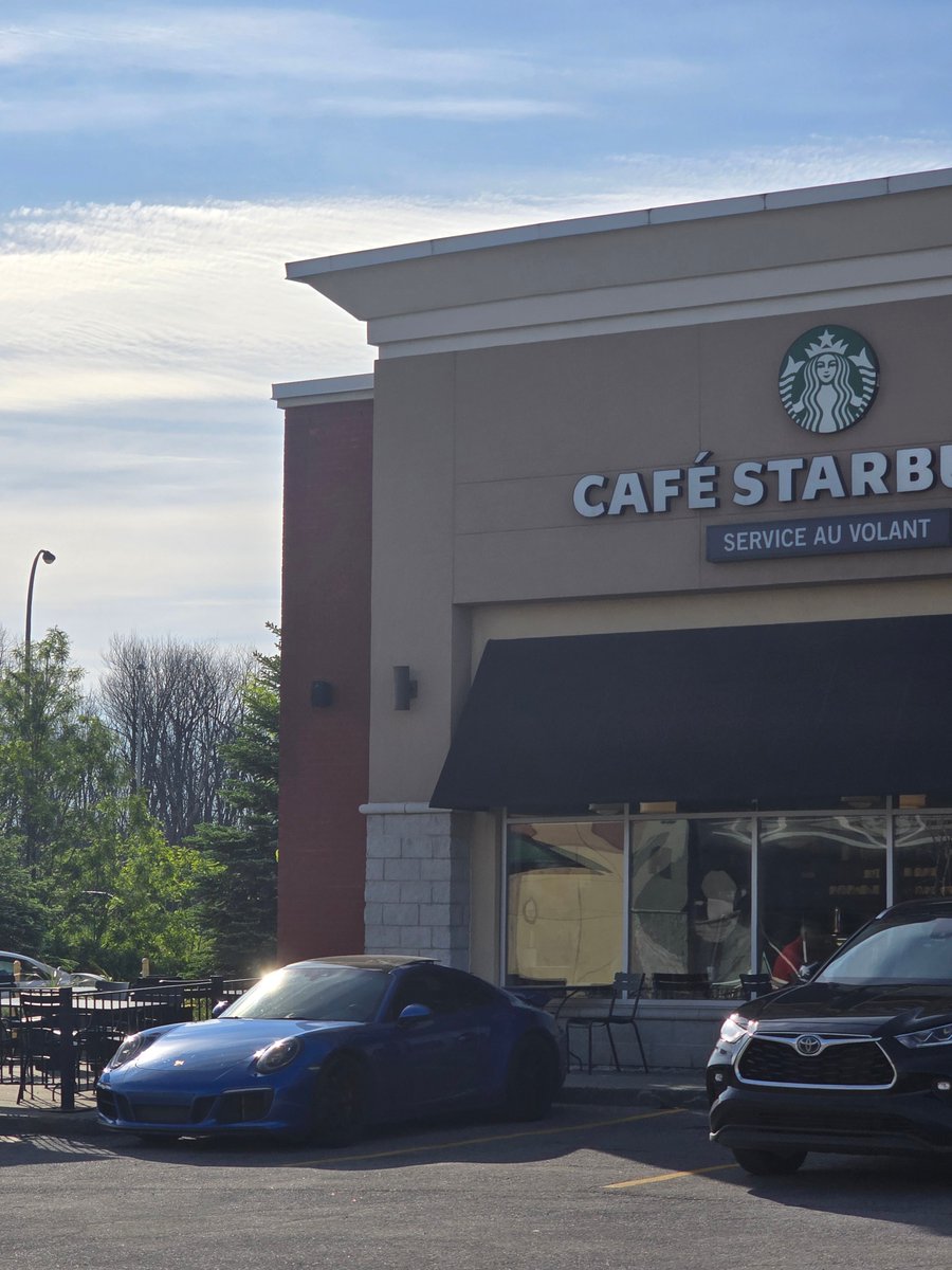 LamboJohnny's tweet photo. Goodmorning 🌞  ... CAFÉ STARBUCKS THE BEST $SBUX

Nice continuation unwind trade $QQQ down ... $IWM up ... $TLT up ... $GLD up ... 

$SMH DOWN

I like metals $PML.v $V.v $CRI.v $GCOM.v $LTH.v $PALS.v $ROS.v $CTM.v 🏁🌶🏁🌶🏁🌶🏁🌶

#Stocks #TOPPICK #LAMBO #LAMBOMULTIBAGGER 🔮 https://t.co/ePVomwyNbG