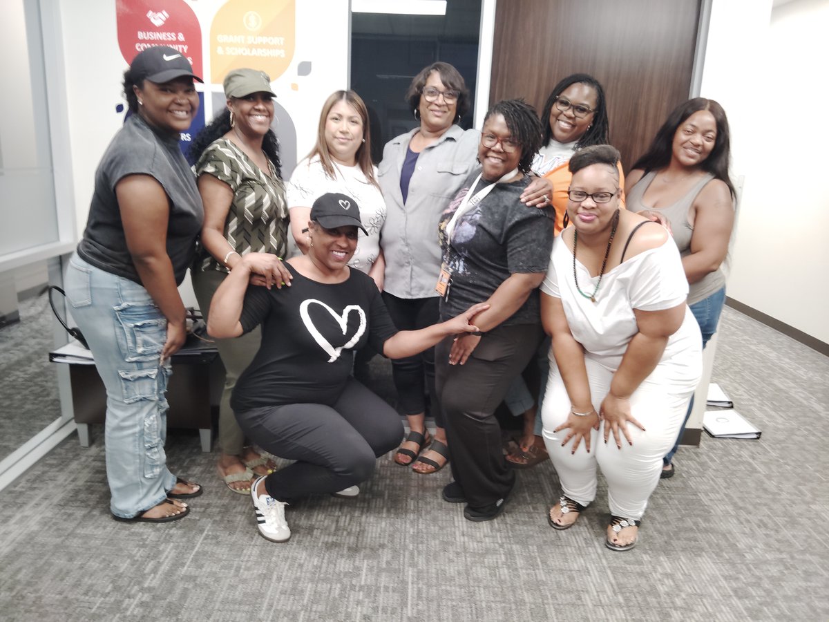 HumbleISDEngage's tweet photo. 👏 Trained and ready!

Congratulations to the Purple Wildcatdets Booster Club and coaches for completing their officer training. These dedicated leaders are equipped with the tools and knowledge to help make the 2026–2027 school year a success.

Go Wildcats! 💜 @HumbleISD_HHS https://t.co/5WUub4GvAf