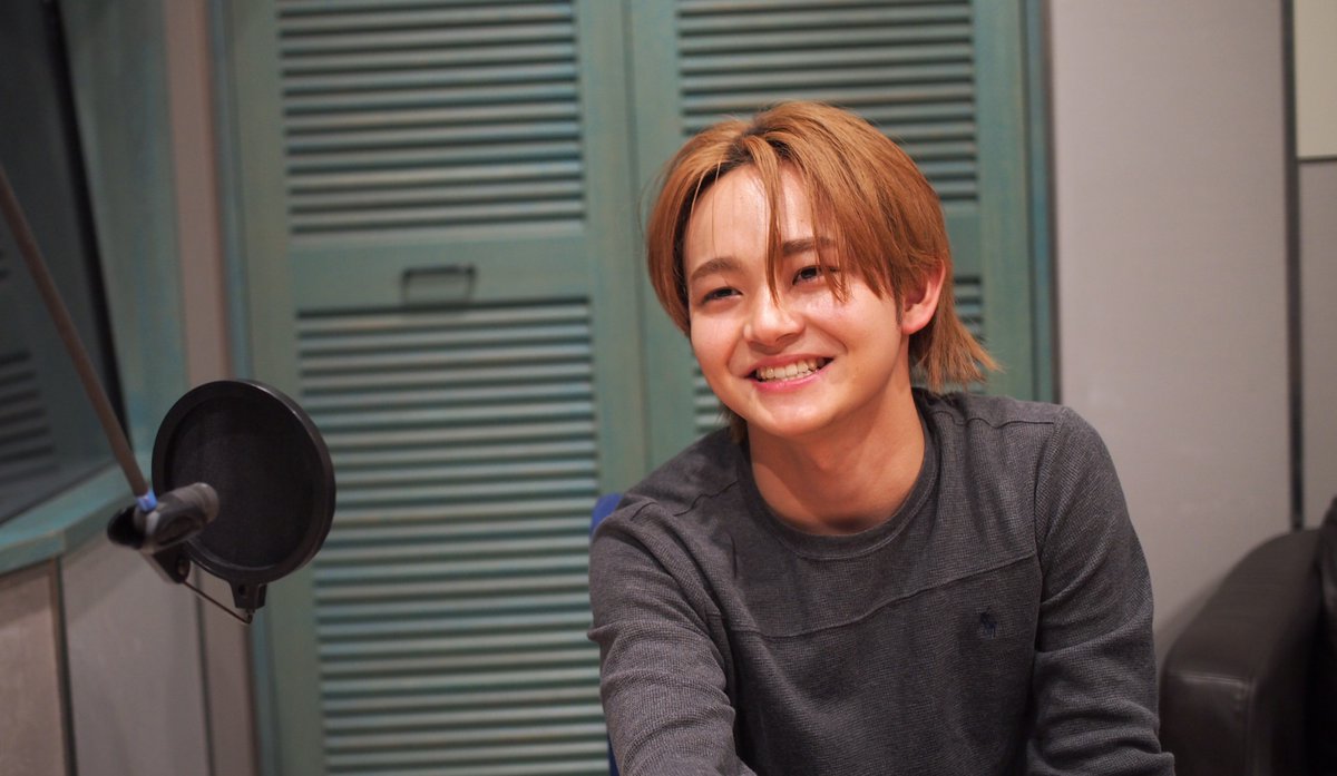 STARGLOWTHEBASE's tweet photo. #STARGLOW
#スタベース 放送中📻

🗣️ゲスト #崎山蒼志 さん
「最近好きなバンドは Geese」
「３歳からビジュアル系のMV見てた」

🗣️RUI
「僕も #PlasticTree 好きで
　今日も聴いてきた！」
@Pla_Staff

https://t.co/w8WQfArs7V https://t.co/bWVDqhGfjX