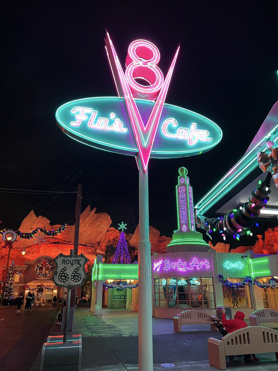 amybmathis's tweet photo. @disneytipsguy I agree! Plus, the night vibes are particularly fabulous all around Carsland. So glad we went back! https://t.co/p2Vwk6Djc7