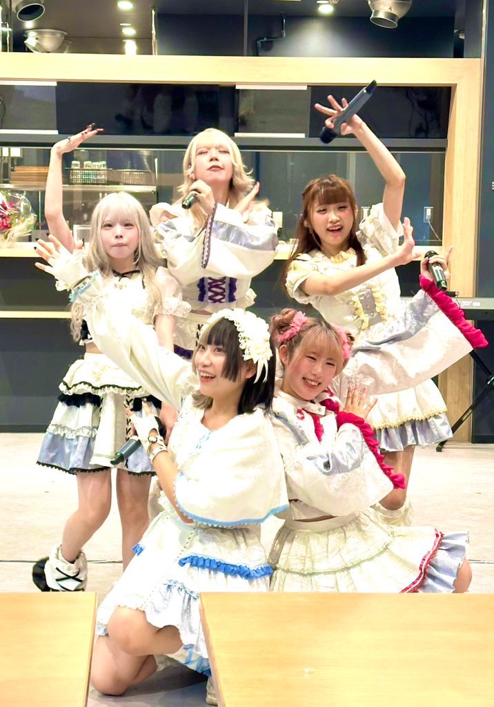kagawatch's tweet photo. この時ですね。2024/7/28
(まだメンバー、５人いた時代…小声) https://t.co/j9JItpZYWw
