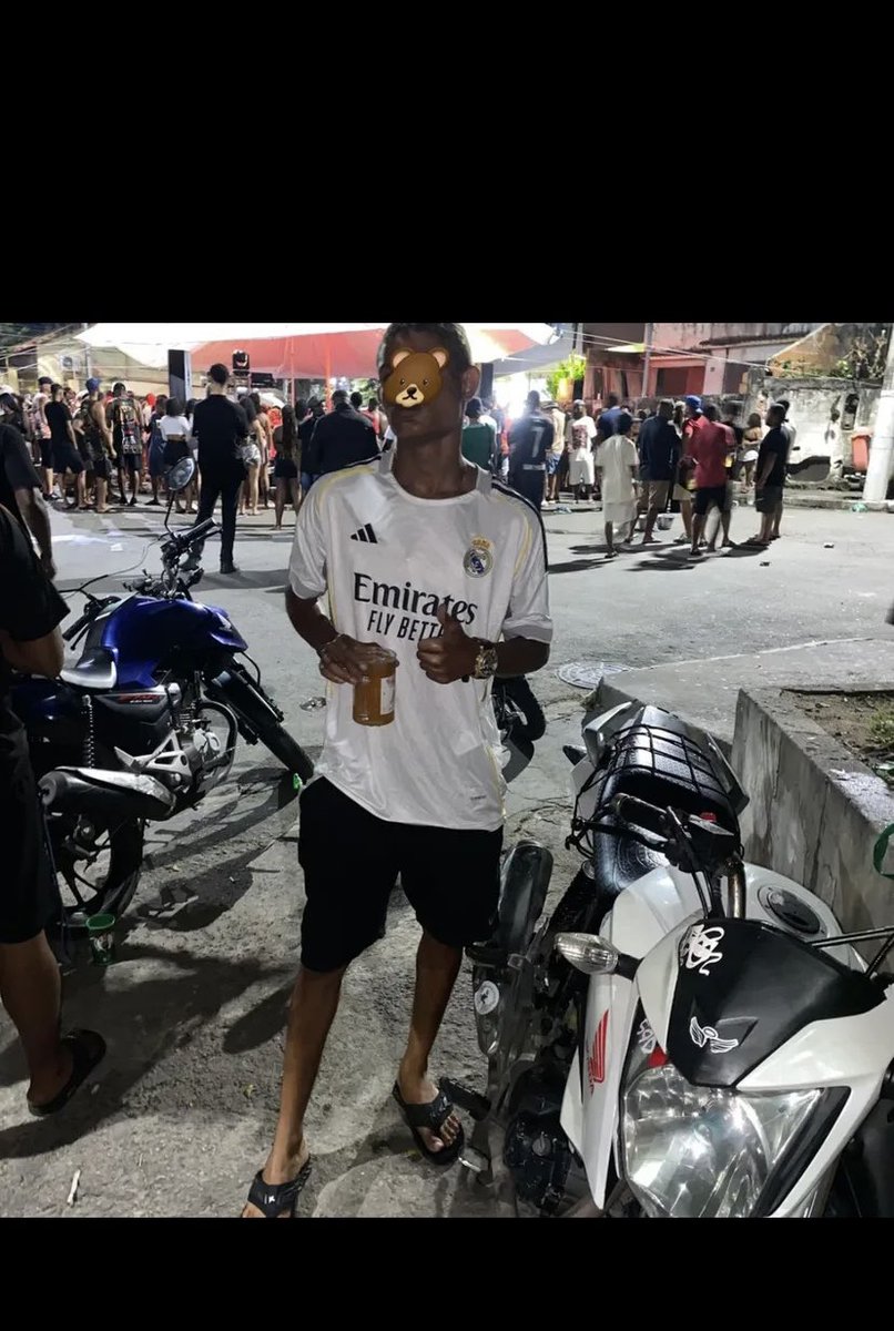 Nic45f's tweet photo. Tá no coração irmão , chateada 💔💔💔💔😭 https://t.co/JOVD7qtUVJ