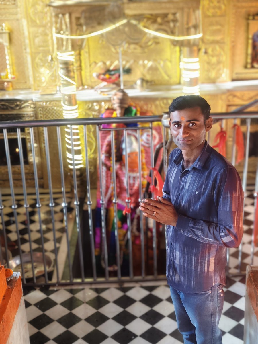 Haresh_Dhanera's tweet photo. आज श्री गोलासन हनुमानजी मंदिर में दर्शन लाभ प्राप्त हुआ !
जय श्री बालाजी महाराज ! https://t.co/C8Z6OgwGg3