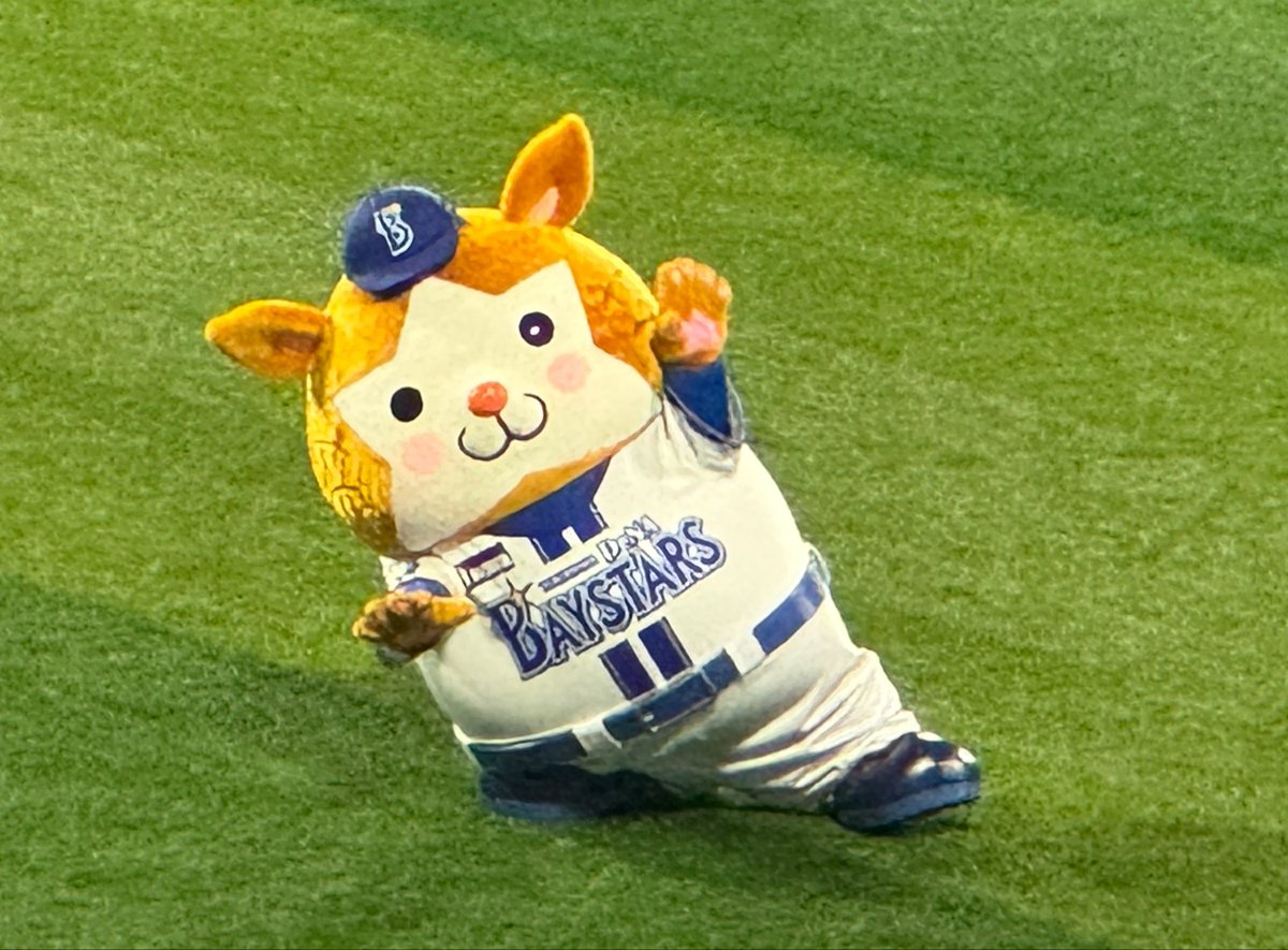 kool_boost_007's tweet photo. スターマンさん、三森のマネ https://t.co/68VtWhAvq6