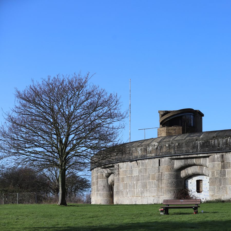 thurrockcouncil's tweet photo. We need volunteers to help maintain one of our most important historic landmarks,  the Coalhouse Fort.  

As part of the Reanimating Coalhouse Fort project,  you will help maintain the fort and its surrounding grounds, and help run public events.  
https://t.co/tShUG5j8z1 https://t.co/KKTXSrUrg9
