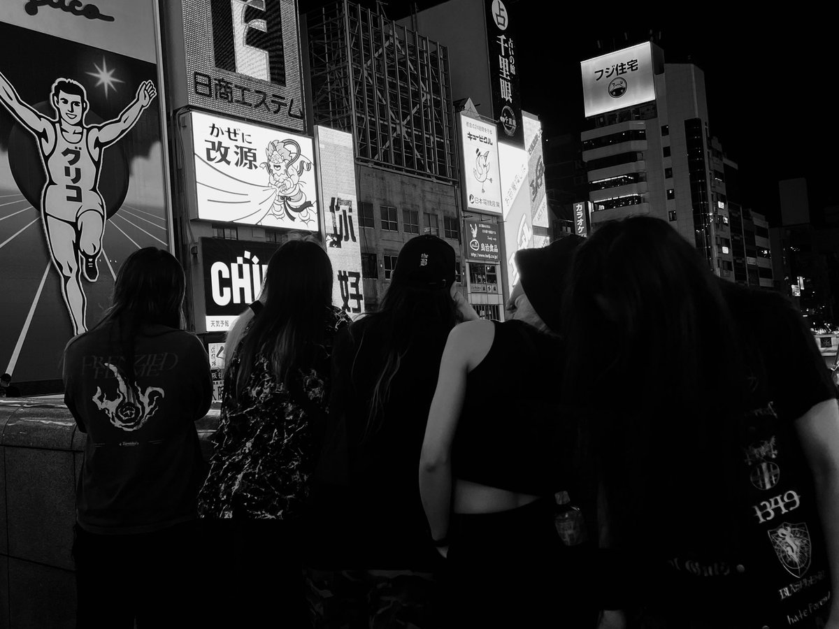 MadmansEsprit's tweet photo. 大阪、到着。

-

◆ 다음 공연 일정 / UPCOMING SHOWS ◆

2026.06.05 — ONEMAN LIVE IN 大阪  「断絶」 
2026.06.06 — DEVIFEST 2026
2026.06.28 — ONEMAN LIVE IN SEOUL 「断絶」
2026.08.08 — DRUGS presents 感染裁判所 vol.4 IN 東京 https://t.co/eaJ9ije1zx