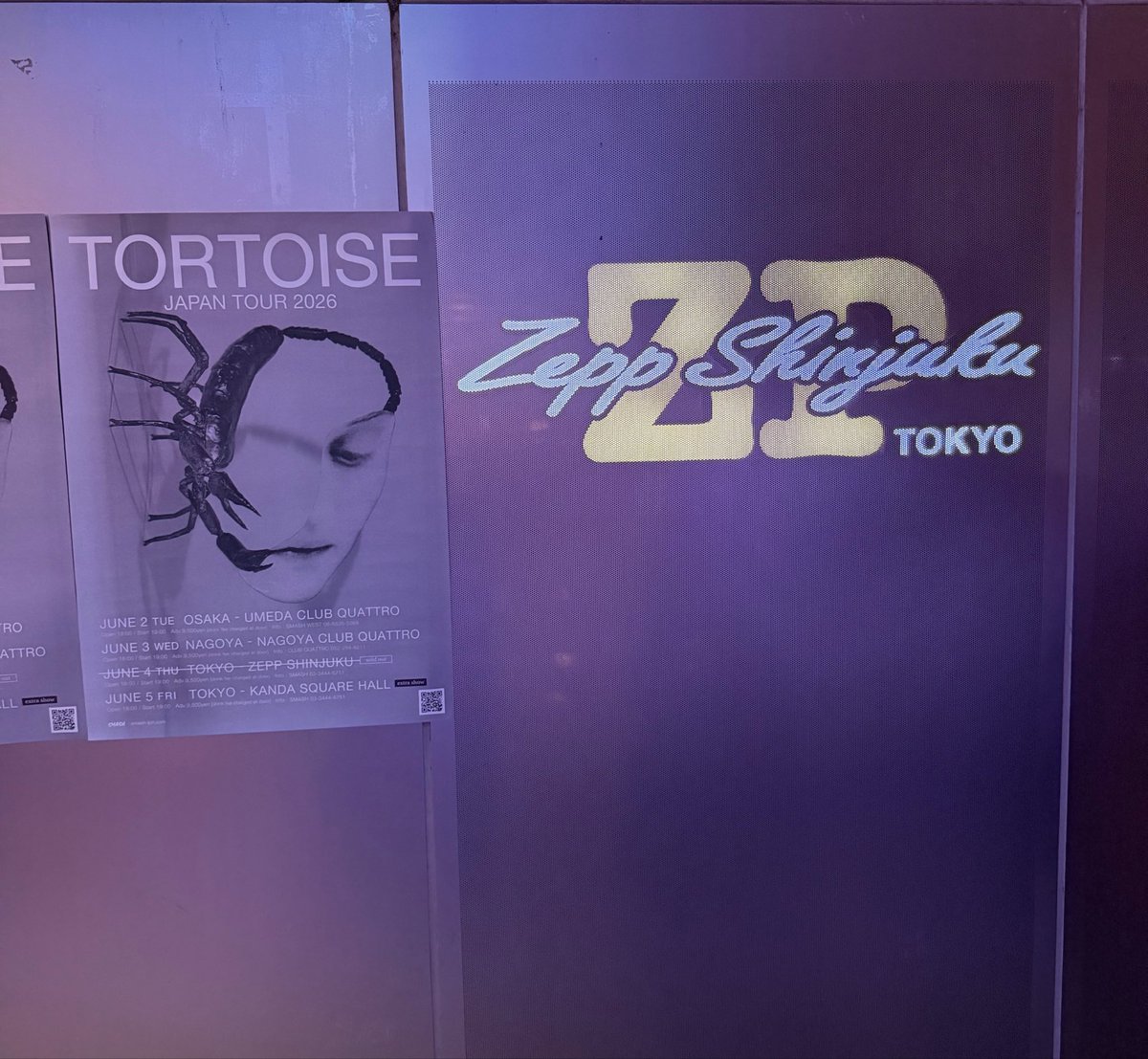 brave_69's tweet photo. Tortoise、間や空間を活かした精巧な構築美も感じられれば、ライブならではのダイナミズムが生み出す躍動感もあって、音に対しての没入感とのれる心地よさが並立してて最高だった。職人気質な面とそれぞれが生き生きと音を鳴らしてるような、そんな両面が感じられてよかった。 https://t.co/4CWmdVMp2M