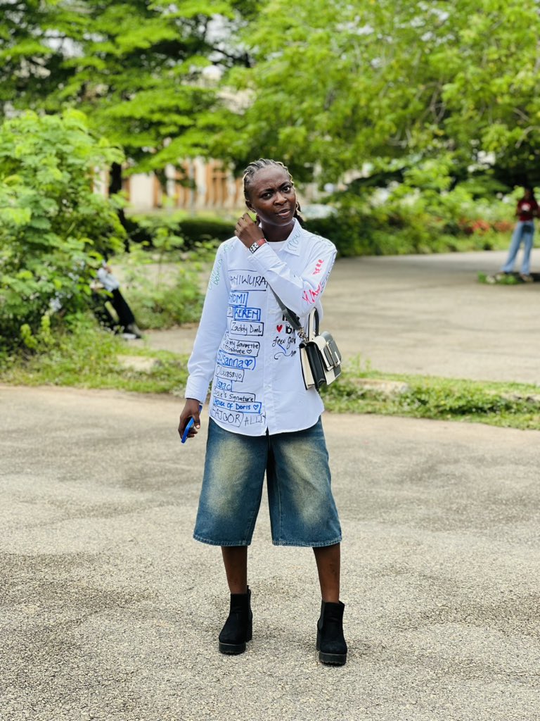 Tinks_shot's tweet photo. Congratulations to me 🥳 ❤️
GOD
MOM
BRO
And few good people 
#FUNAABClass26 https://t.co/EfvttWDbgT