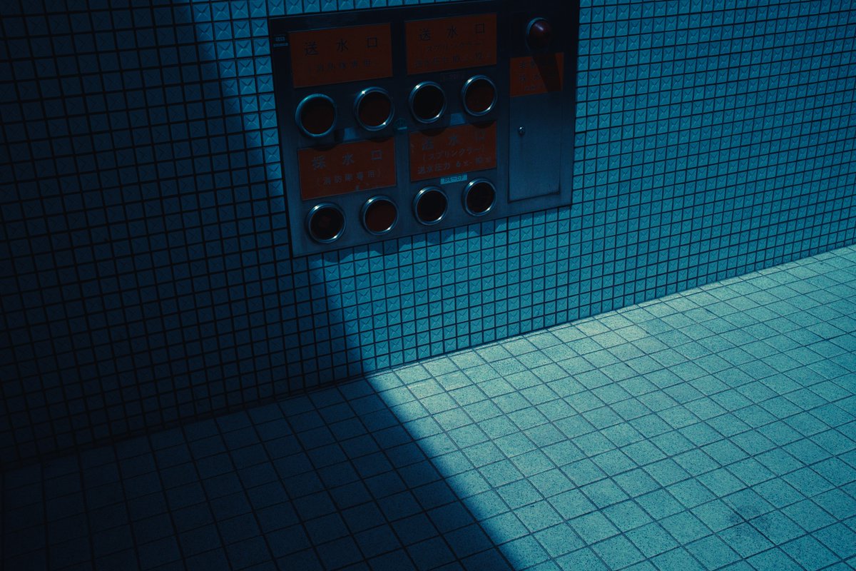 imPatrickT's tweet photo. real photos i took of places that look rendered https://t.co/NbahiVTAUJ