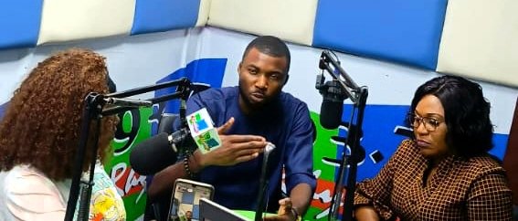coronams's tweet photo. 📻 We took maternal and child health to the airwaves.

Ahead of #OMNCHW (8–12 June), we joined the Rivers State Primary Health Care Management Board on Rhythm 93.7 FM to raise awareness about #immunisation, #antenatalcare, #nutrition support, and other essential services. https://t.co/EwzdMJvCyk