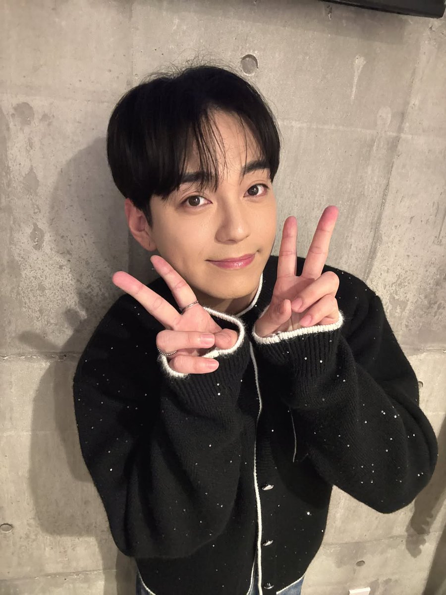 UpdateKBoys's tweet photo. Feliz aniversário para o Jonghyo (LU4US), que hoje completa 34 anos! 🎉
#HAPPYJONGHYODAY
#JONGHYO #종효 https://t.co/iTYlCWh0uf
