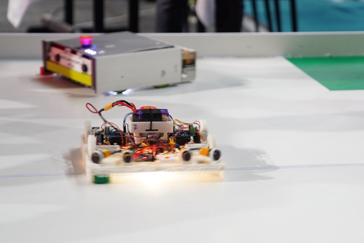 mebrobot's tweet photo. 🤖 06-08 Mayıs 2026 tarihleri arasında 18. Uluslararası MEB Robot Yarışmasında binlerce robot Antalya'da yarıştı.

📡 https://t.co/VSYFbTcRrs

#mebrobot #robotyarışması #tbt https://t.co/EVWwUZoXYH