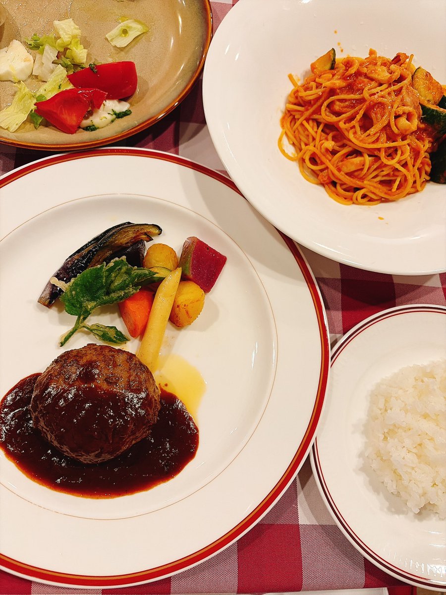 linlin0910's tweet photo. 帝国ホテル上高地にあるレストランのハンバーグが絶品すぎてやばい₍ᐢᵒ̴̶̷̥́  ·̮ ᵒ̴̶̷̥́ ᐢ₎ぅʓぅʓそういえばマンジャロもう１ヶ月以上休んでる、体重はずっと50kgぴったりだよー、食欲はあってめっちゃ食べてるけどね、51kgになったらまたマンジャロ打つわ😅 https://t.co/vP91vG63sC