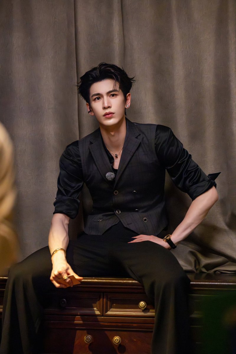zhanglinghepics's tweet photo. OKAY? https://t.co/mbvlfvFPoS