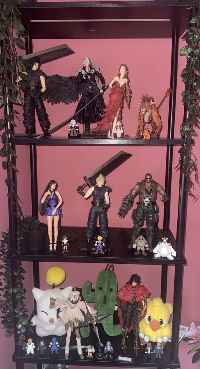 lynsgames's tweet photo. My Final Fantasy VII shelves are growing, still got some more coming for my collection as part of my birthday gifts.

Manifesting hard that we get some news about part 3 at Summer Game Fest tomorrow 😍🙏🏻 https://t.co/iBaiJ8XjJT