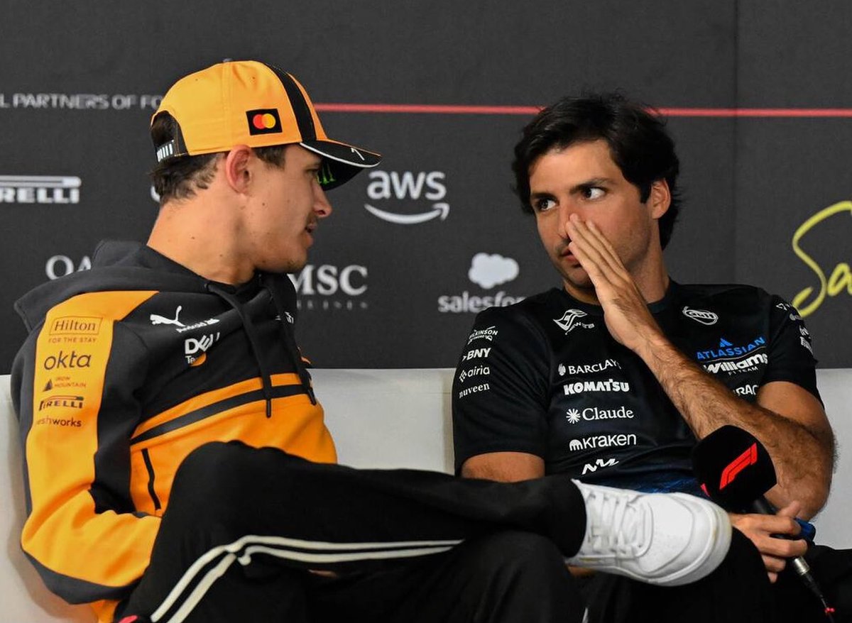 lando_mp3's tweet photo. he’s the gossip girl of the paddock https://t.co/ITbx40tTMK