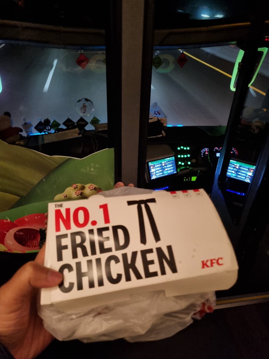 penumpangbus's tweet photo. KFC on the bus

Mayan gede potongan dadanya https://t.co/YC3DY05AVV