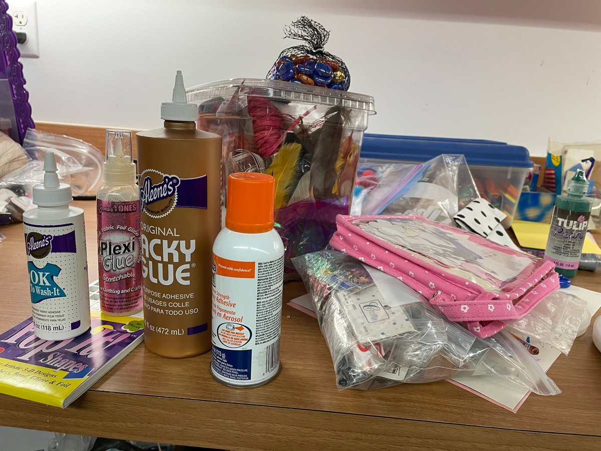 irvinglibrary's tweet photo. Get a sneak peek at just some of the amazing items you could pick up at the Community Art Supply Swap this coming Saturday, June 6! Stop by South Irving Library from 11am-2pm and browse for the perfect item to make your next crafting project a masterpiece. 

#irvinglibrary https://t.co/rxH84tmDLx