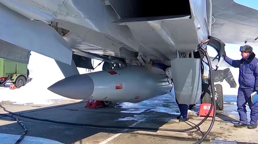 jurgen_nauditt's tweet photo. Russia Could Fire Up to 100 Ballistic Missiles at Ukraine Monthly – GUR.

Intelligence services note that Russia's military-industrial complex plans to produce up to 700 Iskander missiles in 2026, maintaining a production rate of 55 to 60 units per month.

Furthermore, an increase in the production of missiles for S-300 and S-400 systems—which the Russian Federation is increasingly employing against ground targets—has been observed. According to estimates, the production of these missiles could exceed 480 units per year.

In addition, Russia plans to procure up to 60 Kinzhal missiles.

It is an alarming sign of strategic naivety that, after more than four years of relentless Russian missile and drone attacks, European leaders still believe Russia can be defeated solely through Western air defenses—without systematically destroying the production facilities for Iskander, Kalibr, Kinzhal, Shahed drones, and S-300/400 systems. Instead of weakening the enemy at the source, they supply expensive Patriot and IRIS-T systems, which Russia overwhelms through mass production and cheap drones. This is not defense policy; it is expensive symptomatic treatment. 

Anyone who is serious about achieving victory must strike the factories—not merely the incoming missiles.