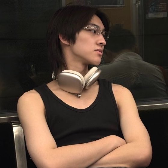 ffichita's tweet photo. คนเดียวกันปะ552525255555252552555 https://t.co/GGa4V3L3bb