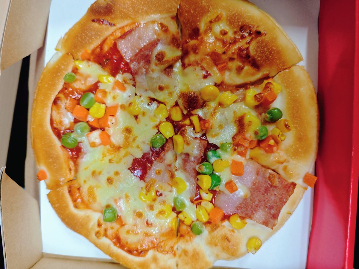 rojin333333's tweet photo. 今日の晩ご飯😆 https://t.co/WeWsW02cGT