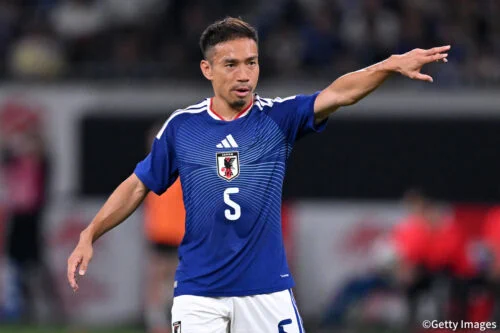 長友佑都の闘魂ハチマキで侍ブルー、メキシコ到着W杯カウントダウン