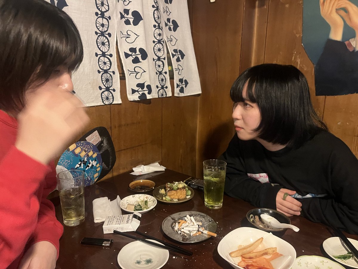 og3ap's tweet photo. 恋バナ延長戦したら喧嘩起きてけんしょうとナラかほで殴り合い始めた https://t.co/YaH505rqLn