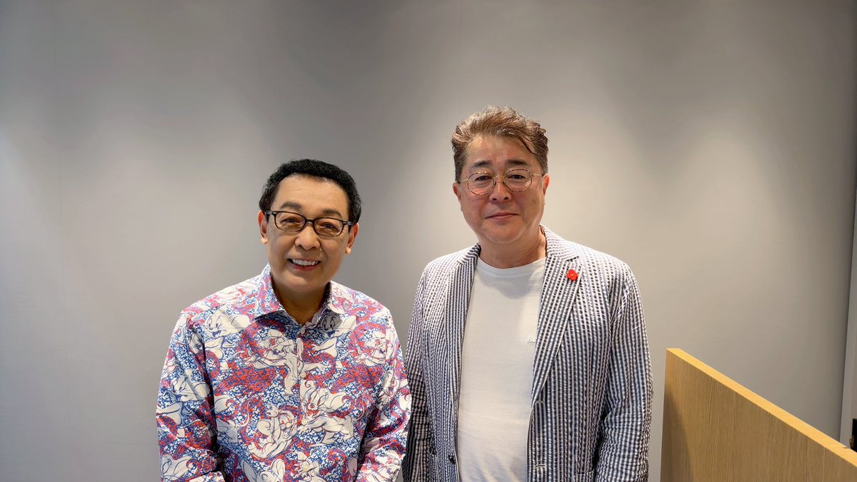 TKimito's tweet photo. 憧れの、さだまさしにお会い出来ました。初めてのコンサートはさだまさしさん、精霊流しを中学の文化祭でバイオリンで披���！ゴルフのお話も出来て眠れないかも。感激の１日！#さだまさし　#多賀公人　#アナウンサー　#憧れのスター https://t.co/ZVEQghENkf