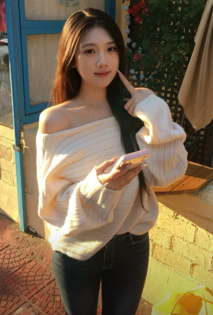 RobieWalter's tweet photo. 今天打喷嚏了，以为你想我了，原来是感冒啦！#太仓  #清纯甜美 #学姐 https://t.co/JZdflSAtl7