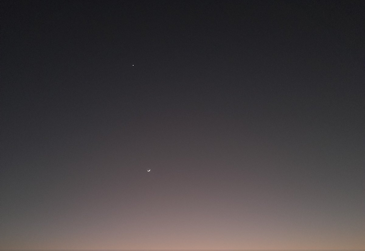 kyragustd's tweet photo. if you zoom in a bit, you will see a heart shaped star https://t.co/LEq2hGSrH2
