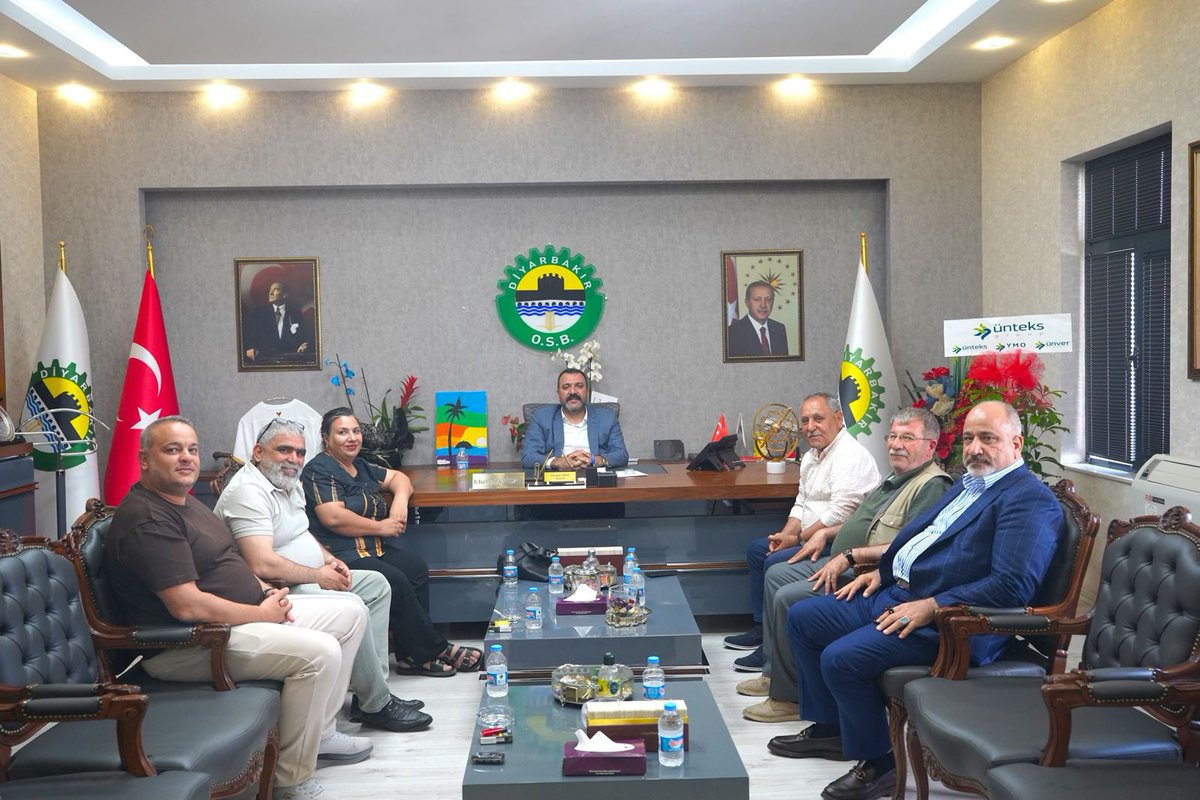 DiyarOSB's tweet photo. TUYA-DER Yönetim Kurulu Üyeleri, Organize Sanayi Bölgesi Yönetim Kurulu Başkanımız Mustafa Fidan ve Yönetim Kurulu Üyelerimize hayırlı olsun ziyaretinde bulundular.

Nazik ziyaretlerinden dolayı kendilerine teşekkür ederiz. https://t.co/7Kst0L7K2E