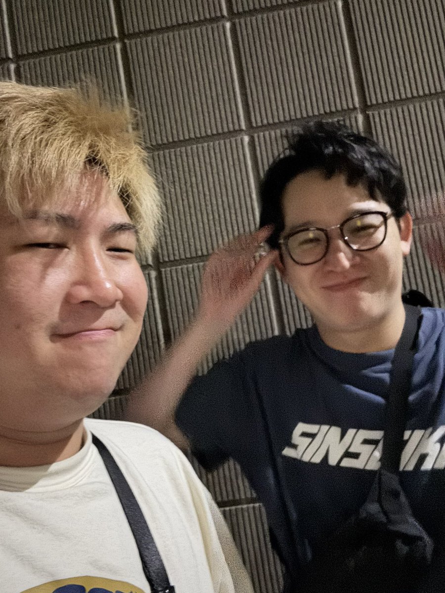 ABARE_kin's tweet photo. 銭湯でよく一緒になる方と
ついに2人でのライブ開催！！！
『きんけん』
神保町マンゲキにて
7月12日
20時45分開演！
内容はトークしたり好きなTikTokの話を
したり^ ^
明日からチケット一般発売！
マジ是非よ！！！
https://t.co/OLVUs5TQrp https://t.co/lwUhqOTq3C