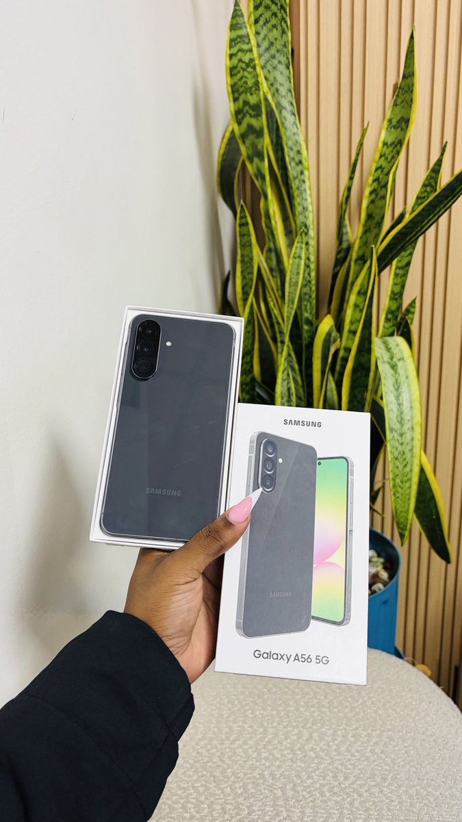 PhoneExpressKe's tweet photo. CONNECT BETTER😉

Samsung Galaxy A56 5G
Condition:Mint Pristine 💧
Color Code:Awesome Graphite🦍
8GB Ram|128GB storage
A Week Old📆
Neat🫧
📸50 Megapixels
🔋5000mAh
📺Super Amoled,120Hz,HDR10+
       6.7 inches Screen
📶Physical Dual Sim Cards
🎥4K@30fps
⚙️Powered By Exynos 1580 (4nm)
🫆On-Screen Fingerprint 
🗜️198 Grams
🔊Stereo Speakers
📑6 Months Warranty 
🏷️Free 25 Watts Super Fast Adapter + Cable
🏷️Free Premium Silicone Case 
🏷️Free Deluxe OG Screen Protector 
Countrywide Delivery 📦🚚
34,000ksh
Happy Shopping 🛍️🛒