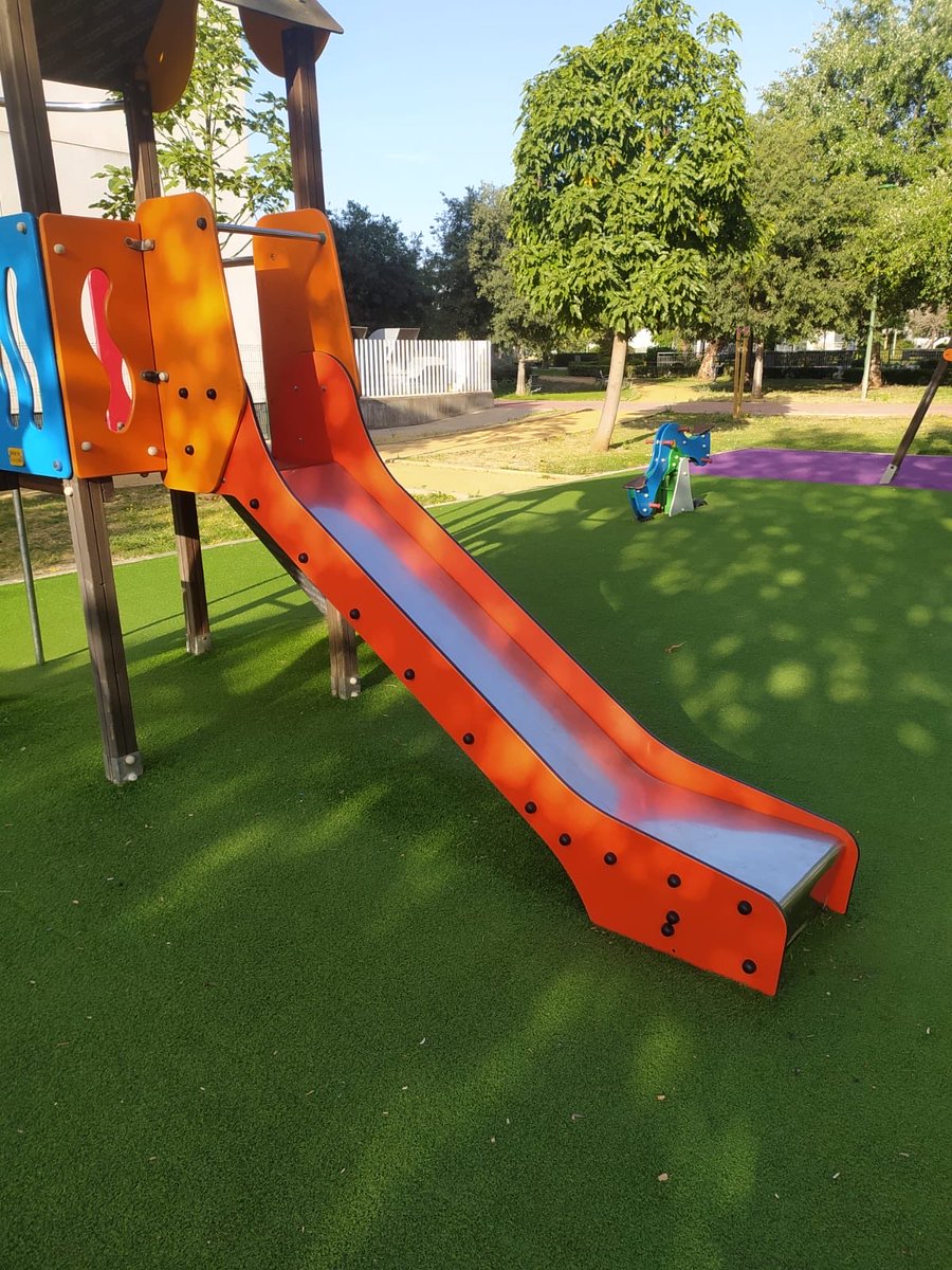 DtoNervion's tweet photo. 🌳 Mejoradas las zonas infantiles del Parque Compositor Abel Moreno Gómez y del Parque de La Ranilla para ofrecer espacios más seguros y agradables para los más pequeños. 🛝👧👦

#sevillaestáenmarcha https://t.co/28DUjjUnY6