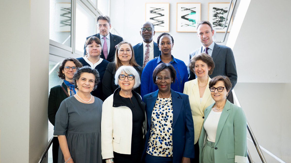 RwandaInGeneva's tweet photo. À Berne, Amb. @urujeniB a participé à la célébration des 30 ans de la Suisse en @OIFrancophonie.
En présence de la Conseillère fédérale Elisabeth Baume-Schneider, Cheffe du Département fédéral de l’Interieur, et de la Secrétaire générale de la Francophonie, @LMushikiwabo, l’événement a mis en lumière l’importance de la Francophonie comme espace de dialogue, de coopération et de solidarité.