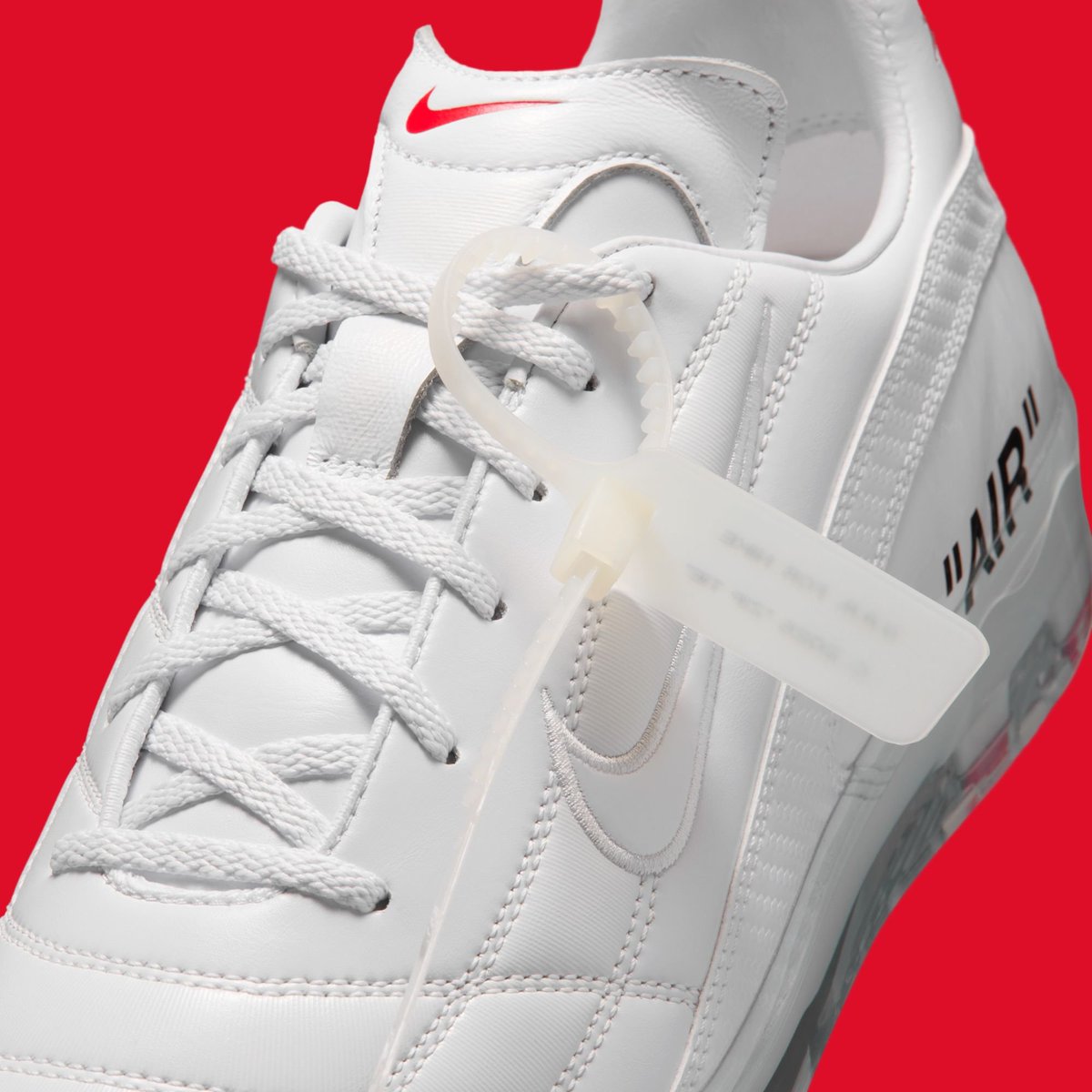 nicekicks's tweet photo. OFFICIAL IMAGES 👀

Virgil Abloh Archive x Nike Cryoshot Zoom M9 “Team USA” https://t.co/IGLpsMpOmp